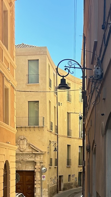 LAMPIONE E STRADA